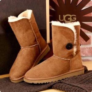Ugg Bailey Boots